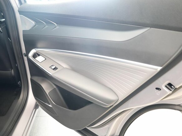 2026 Geely Cityray, серебристый, 3344990 рублей - вид 13
