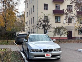 2002 BMW 5 серии 525i IV (E39) Рестайлинг, серебристый, 1500000 рублей, вид 3