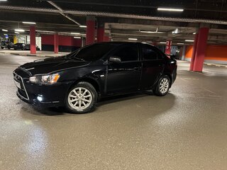 2012 Mitsubishi Lancer X Рестайлинг, чёрный, 900000 рублей, вид 2