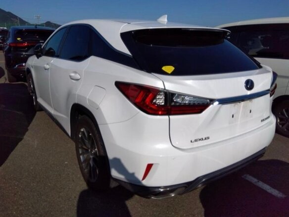 2016 Lexus RX 200t IV, белый, 4800000 рублей - вид 3