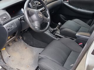 2006 Toyota Corolla IX (E120, E130) Рестайлинг, серебристый, 500000 рублей, вид 4
