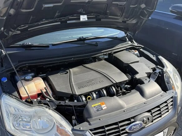 2008 Ford Focus II Рестайлинг, серый - вид 1