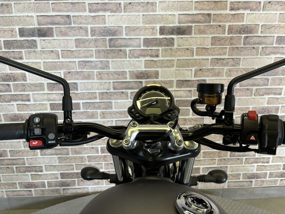 2022 Triumph Speed Twin, серый, 1021000 рублей - вид 11