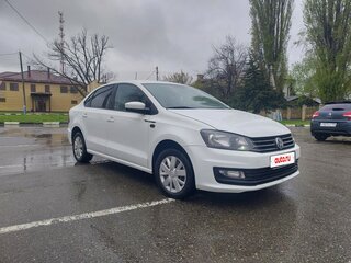 2018 Volkswagen Polo V Рестайлинг, белый, 1025000 рублей, вид 4