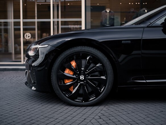 2025 Bentley Continental GT IV, чёрный, 40700000 рублей - вид 8