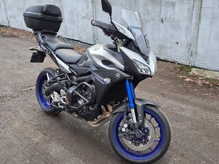 2015 Yamaha MT-09 Tracer (FJ-09), серебристый, 750000 рублей, вид 2