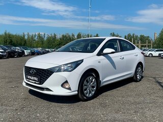 2022 Hyundai Solaris II Рестайлинг, белый, 1613500 рублей, вид 1
