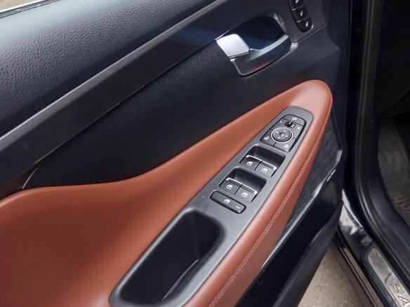 2021 Hyundai Santa Fe IV Рестайлинг, чёрный, 3200000 рублей - вид 10