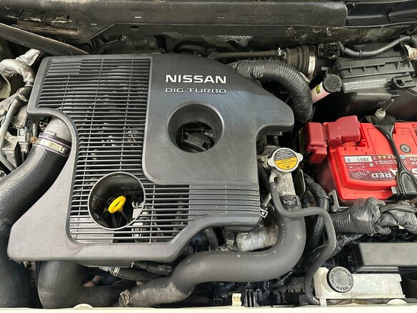 2011 Nissan Juke I, белый - вид 14