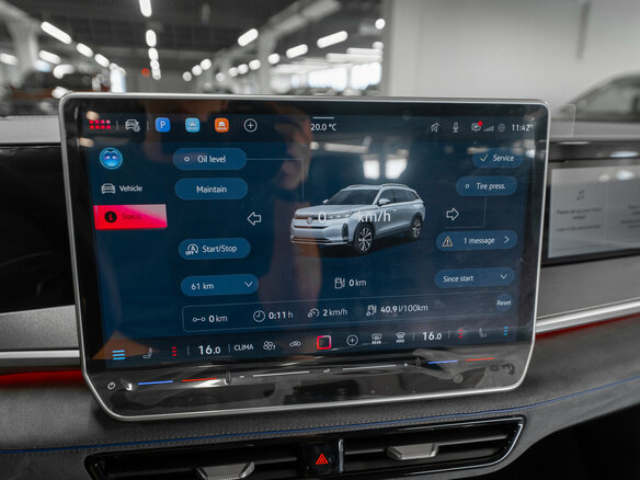 2026 Volkswagen Tavendor I Рестайлинг, чёрный, 6100000 рублей - вид 18
