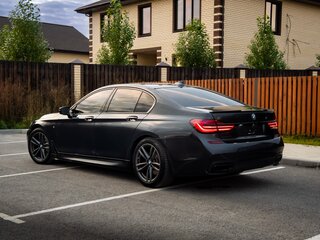 2016 BMW 7 серии 740d xDrive VI (G11/G12), серый, 4500000 рублей, вид 3