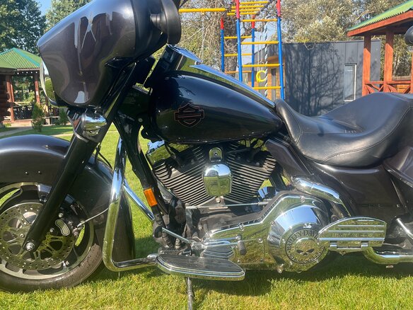 2006 Harley-Davidson Street Glide, серый, 720000 рублей - вид 8