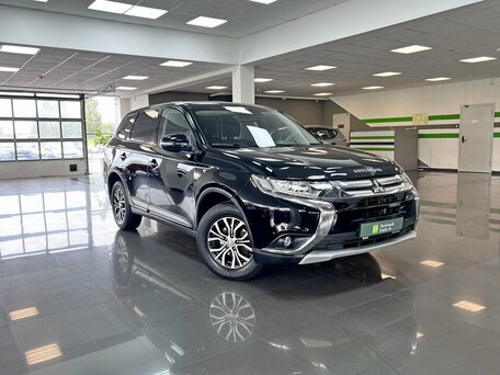2017 Mitsubishi Outlander III Рестайлинг 2, чёрный, 1445000 рублей, вид 5