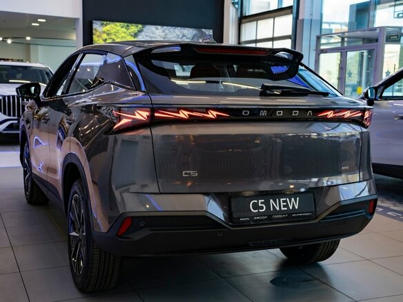 2026 Omoda C5 II, серый, 2325510 рублей - вид 2