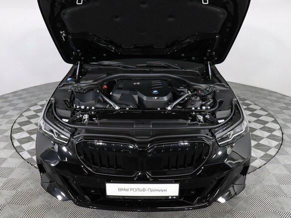 2025 BMW 5 серии Long 530Li xDrive VIII (G60/G61/G68), чёрный, 8550000 рублей - вид 8