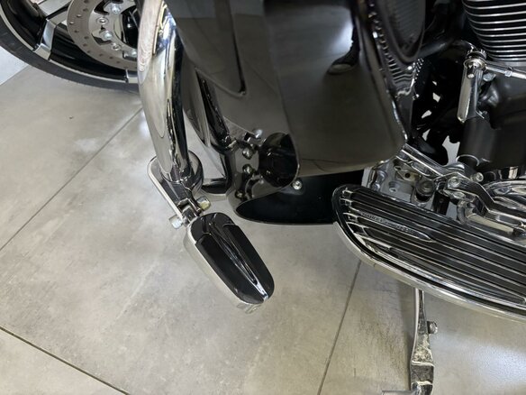 2011 Harley-Davidson CVO Street Glide, чёрный, 1211000 рублей - вид 14