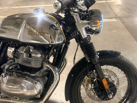 2024 Royal Enfield Continental GT, серебристый, 660000 рублей, вид 3