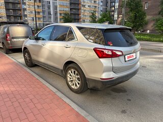 2018 Chevrolet Equinox III, серый, 1850000 рублей, вид 4