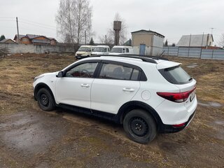 2019 Kia Rio X-Line IV, белый, 1180000 рублей, вид 5