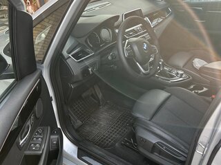 2018 BMW 2 серии Active Tourer 225xe F45 Рестайлинг, серебристый, 1900000 рублей, вид 5