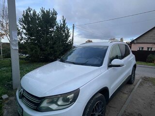 2012 Volkswagen Tiguan I Рестайлинг, белый, 1100000 рублей, вид 1