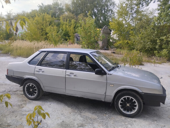 2001 Lada (ВАЗ) 21099, серебристый - вид 3