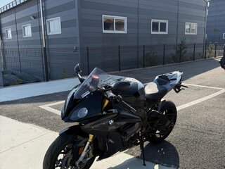 2017 BMW S 1000 RR, чёрный, 1290000 рублей, вид 2