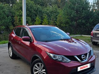 2017 Nissan Qashqai II, красный, 1700000 рублей, вид 2