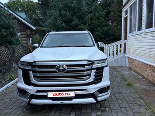 2021 Toyota Land Cruiser 300 Series, белый, 9850000 рублей, вид 5