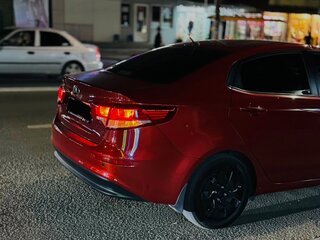 2015 Kia Rio III Рестайлинг, красный, 990000 рублей, вид 3