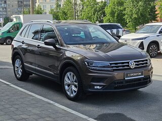 2020 Volkswagen Tiguan II, коричневый, 3339000 рублей, вид 5