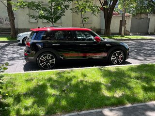2020 Mini Clubman JCW John Cooper Works II Рестайлинг, чёрный, 3400000 рублей, вид 3