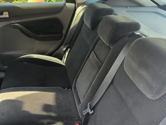 2009 Ford Focus II Рестайлинг, серый, 440000 рублей - вид 5