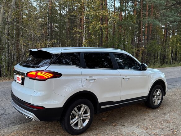 2024 Geely Atlas Pro, белый, 1640000 рублей - вид 6