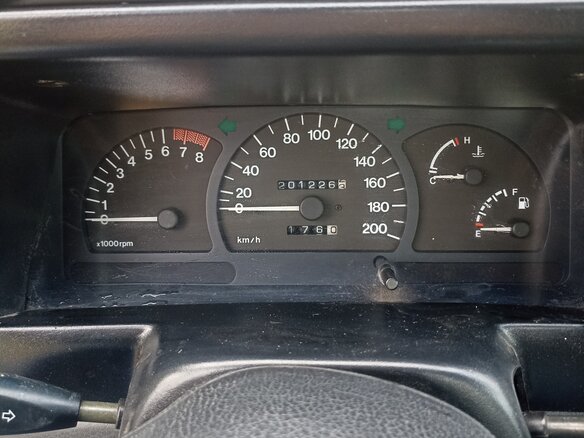 2006 Daewoo Nexia I, жёлтый, 79000 рублей - вид 5