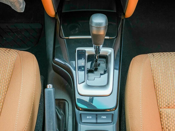 2025 Toyota Fortuner II Рестайлинг, чёрный, 5130000 рублей - вид 13