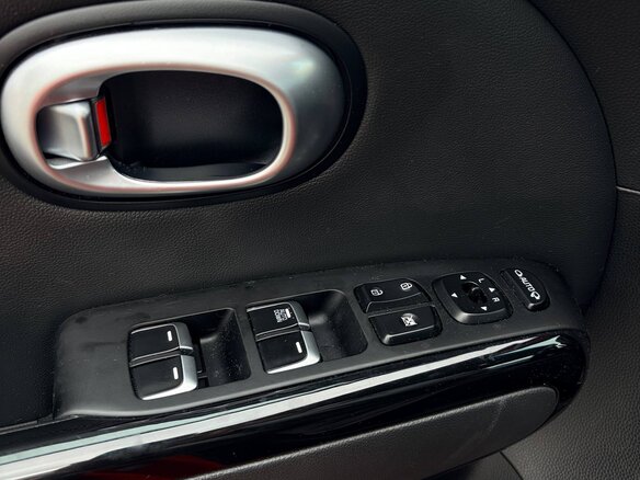 2018 Kia Soul II Рестайлинг, красный, 1590000 рублей - вид 15