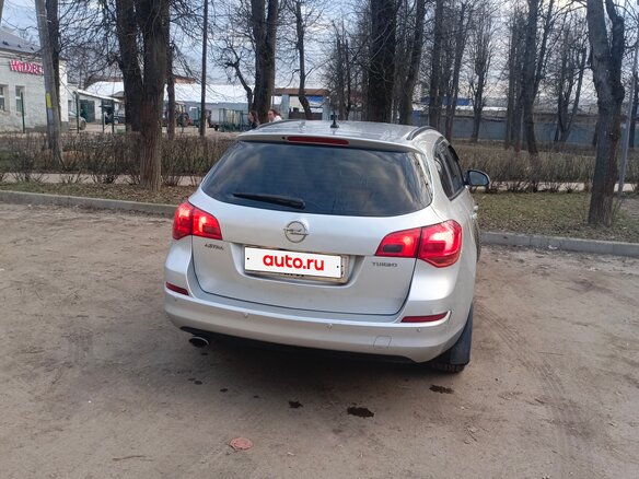 2011 Opel Astra J, серый, 560000 рублей - вид 2