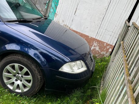 2001 Volkswagen Passat B5 Рестайлинг, синий, 555000 рублей, вид 3