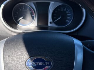 2017 Datsun mi-DO, белый, 650000 рублей, вид 4
