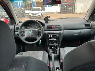 2008 Skoda Octavia I (A4) Рестайлинг, красный, 385000 рублей, вид 4