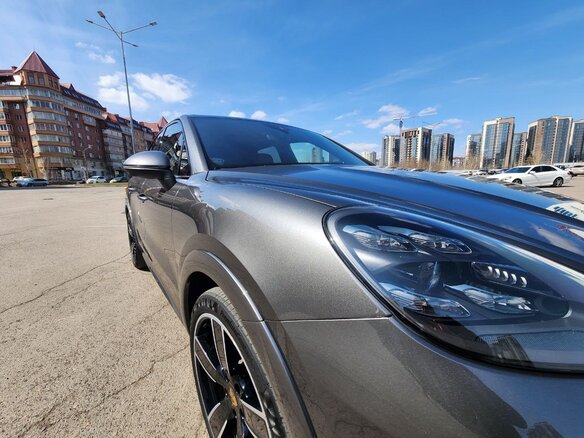 2019 Porsche Cayenne S III, серый, 7740000 рублей - вид 1