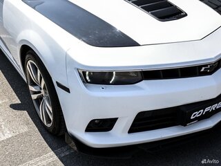 2013 Chevrolet Camaro V Рестайлинг, белый, 1690000 рублей, вид 5