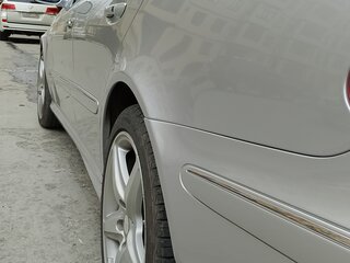 2004 Mercedes-Benz E-Класс 320 III (W211, S211), серебристый, 1600000 рублей, вид 3