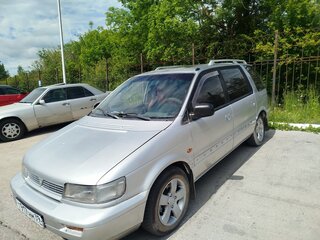 1993 Mitsubishi Space Wagon II, серебристый, 250000 рублей, вид 3