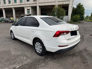 2021 Skoda Rapid II, белый, 1150000 рублей, вид 4