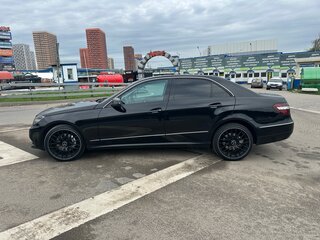 2011 Mercedes-Benz E-Класс 300 IV (W212, S212, C207), чёрный, 1750000 рублей, вид 5
