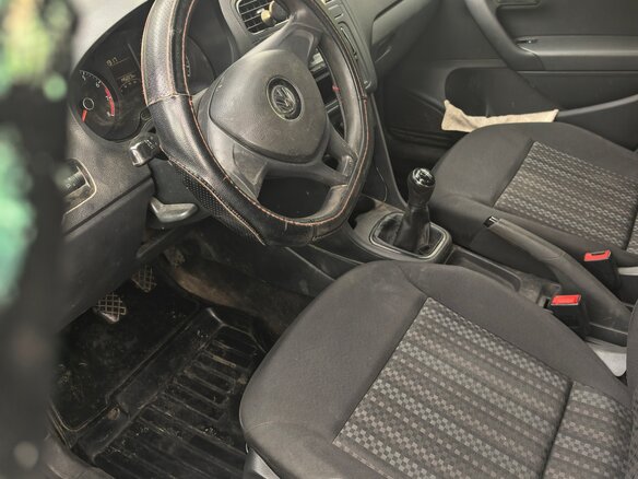 2016 Volkswagen Polo V Рестайлинг, белый, 700000 рублей - вид 6