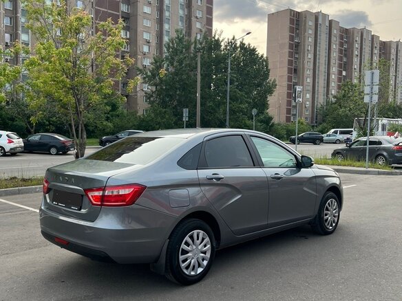 2019 Lada (ВАЗ) Vesta I, серый, 859000 рублей - вид 3