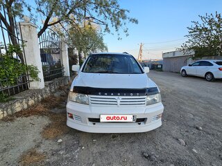 2000 Mitsubishi Chariot Grandis III, белый, 390000 рублей, вид 2